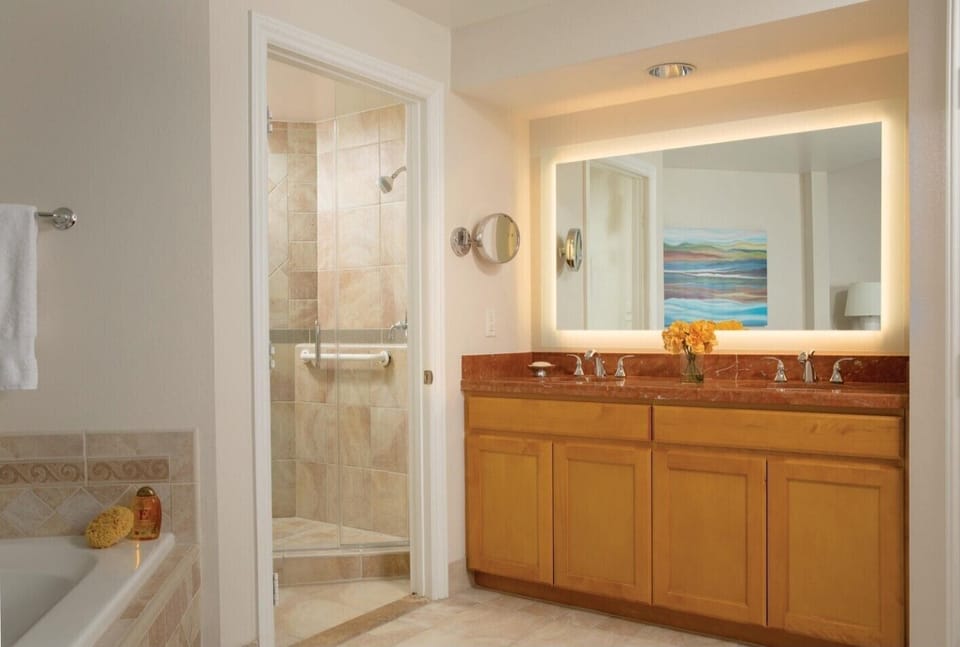 Villa Master Bathroom