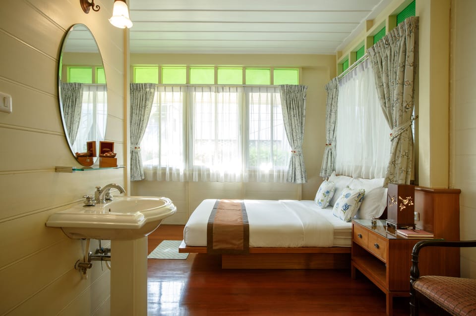 Deluxe Double Room | Free minibar, blackout drapes, free WiFi, bed sheets