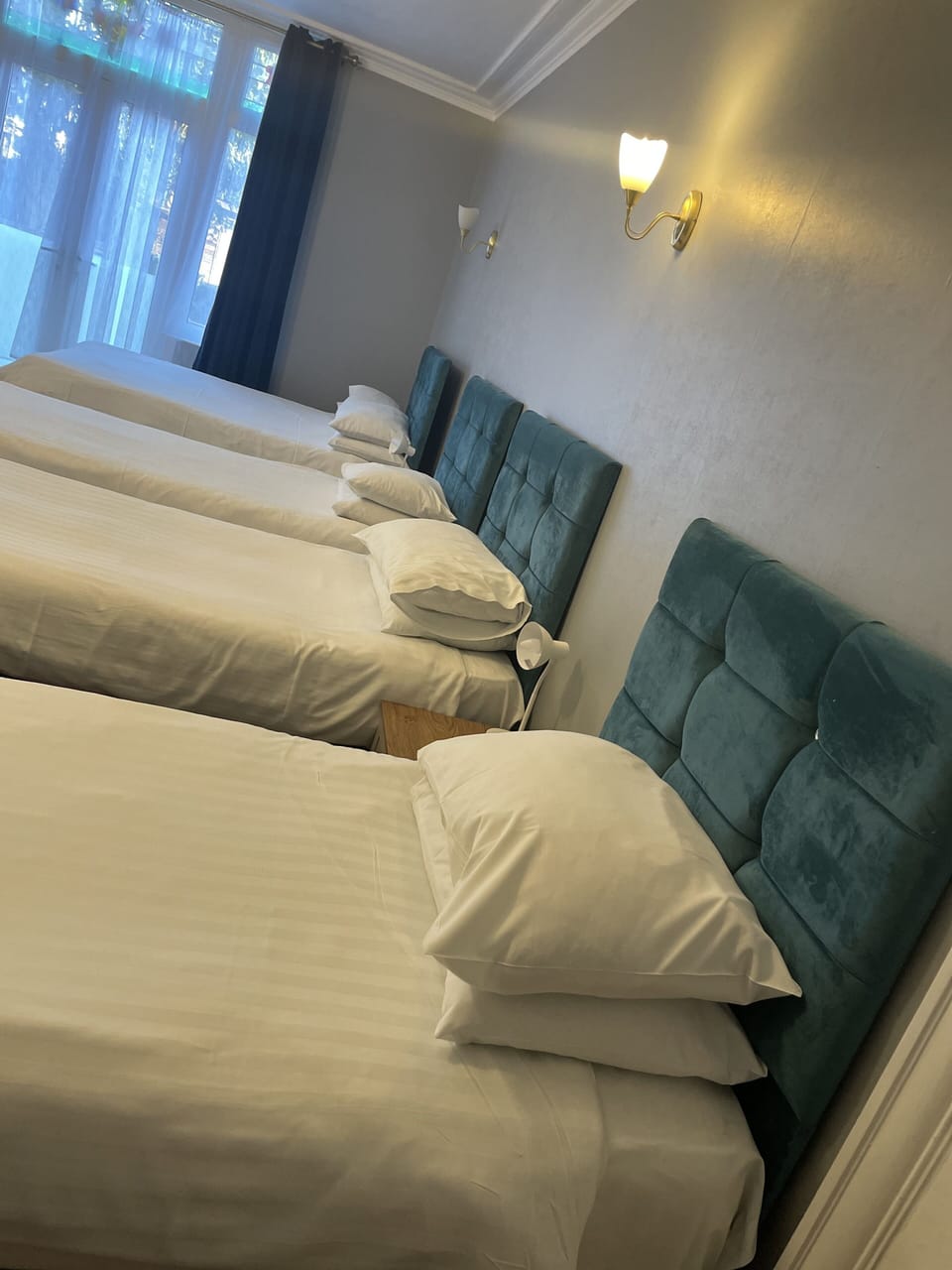 Superior Suite, Ensuite | Desk, laptop workspace, iron/ironing board, free WiFi