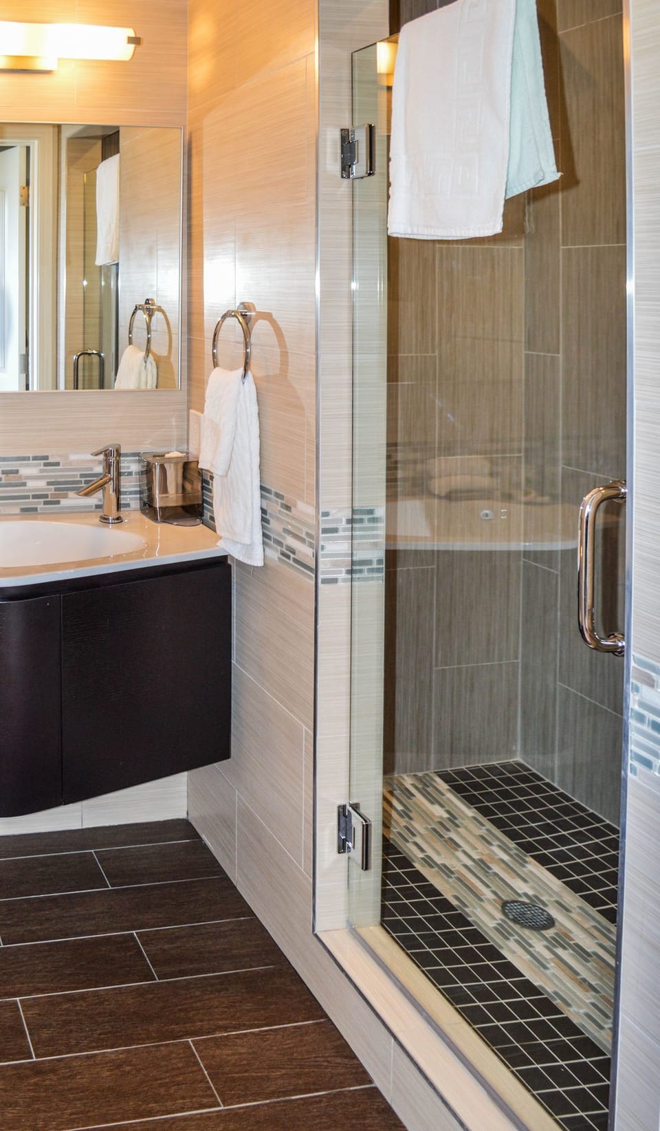 Free toiletries, hair dryer, bathrobes, towels