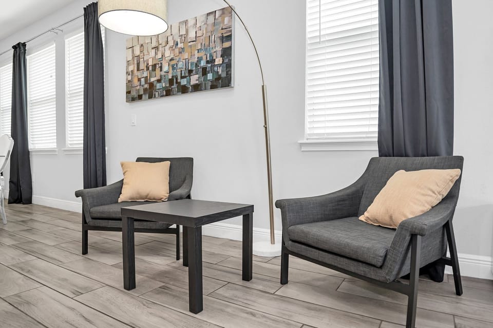Chic little nook for morning coffee, quick bites, or impromptu board games.