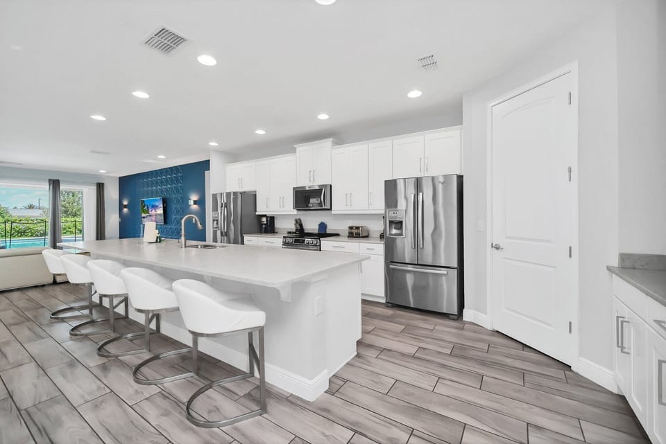 7728FairfaxDr_05