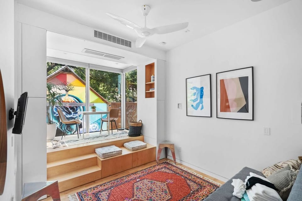 Living / dining area