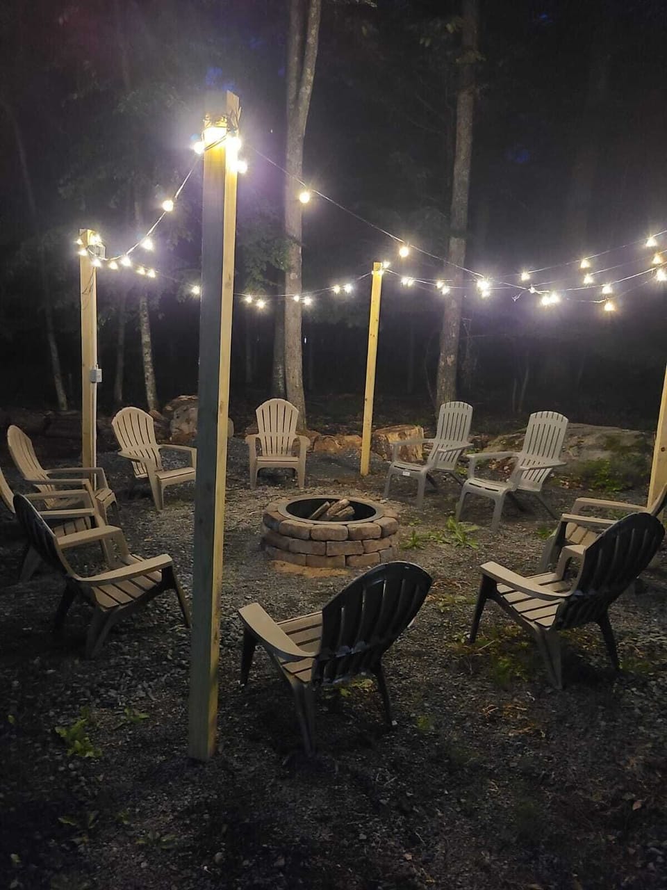 create memorable moments in the spacious fire pit while making delicious s'mores