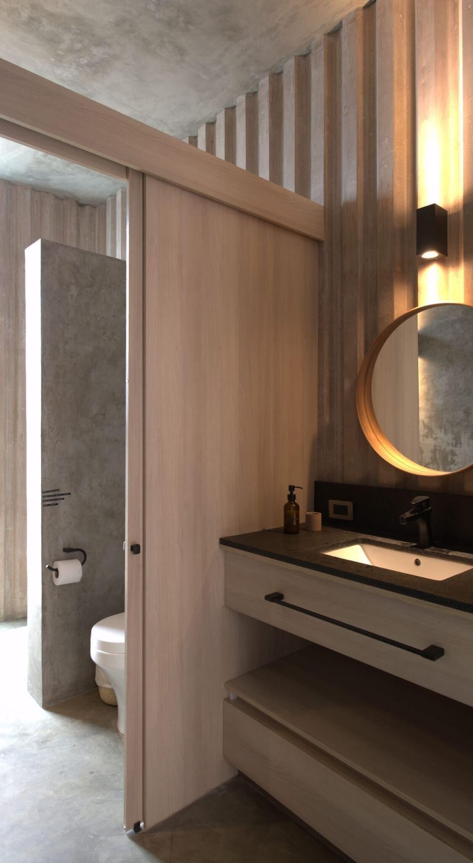 Shower, rainfall showerhead, towels