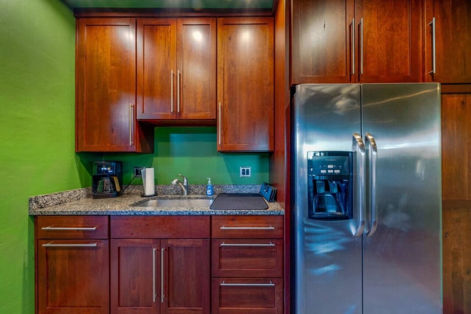 Kitchen with stainless steel appliances (no dishwasher) and gorgeous cabinetry