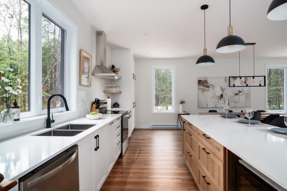 A bright area to prepare your warm meals.
