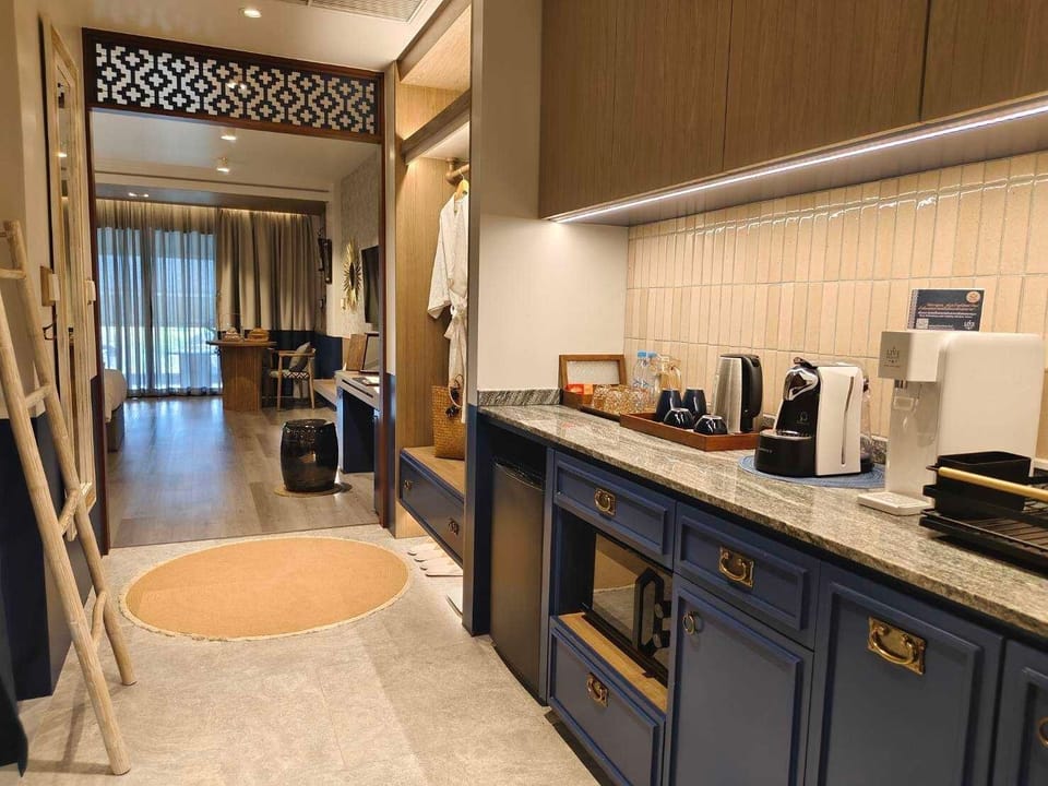 Deluxe Twin Room, Balcony | Room amenity