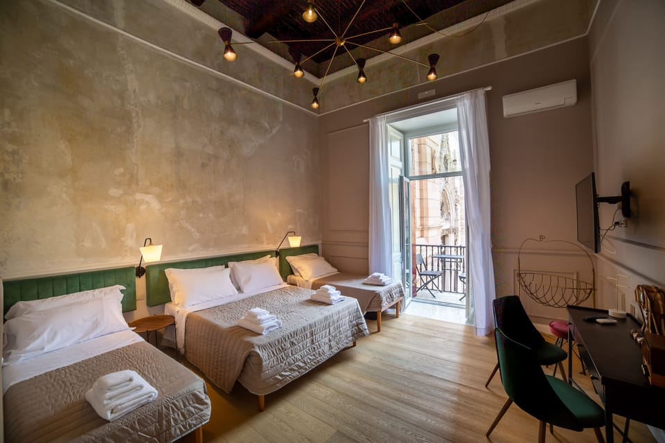 Exclusive Room | 1 bedroom, in-room safe, desk, soundproofing