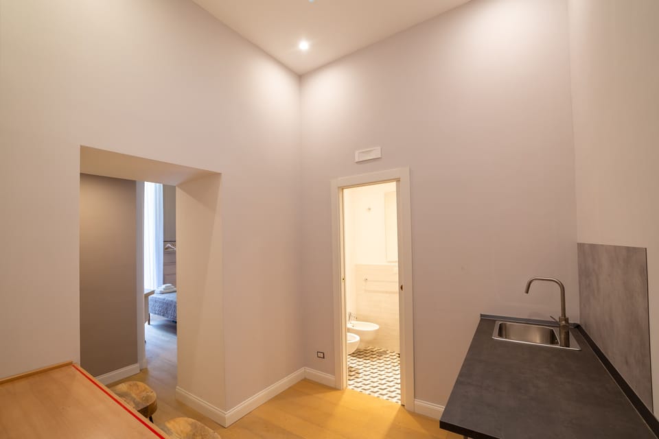 Standard Room | Private kitchen | Shared fridge, microwave, electric kettle, griddle