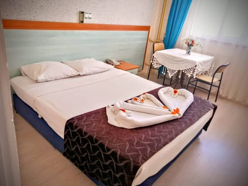 Standard Double Room | Free WiFi