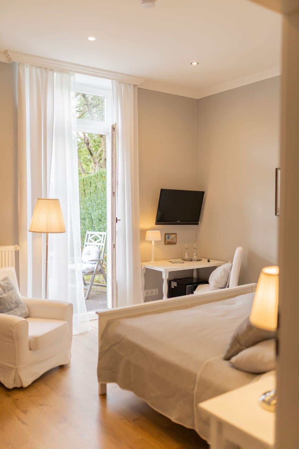 Premium Double Room | Individually decorated, individually furnished, iron/ironing board