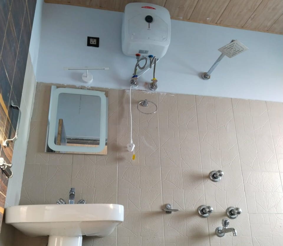 Executive Triple Room | Bathroom