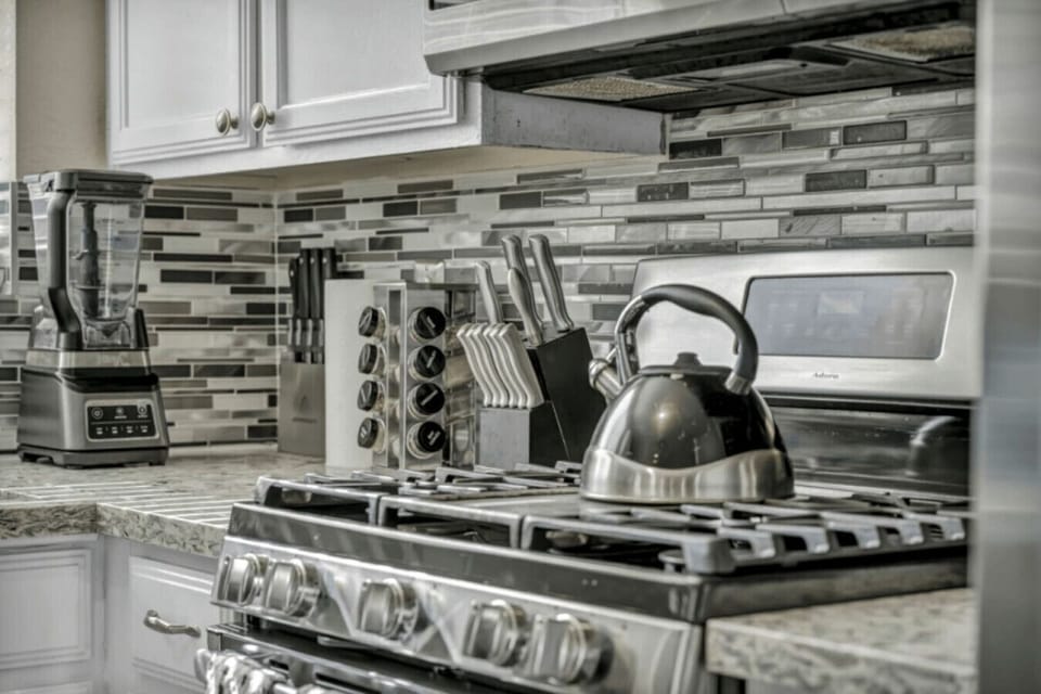Gourmet kitchen! Bright and ready for an amazing cook.