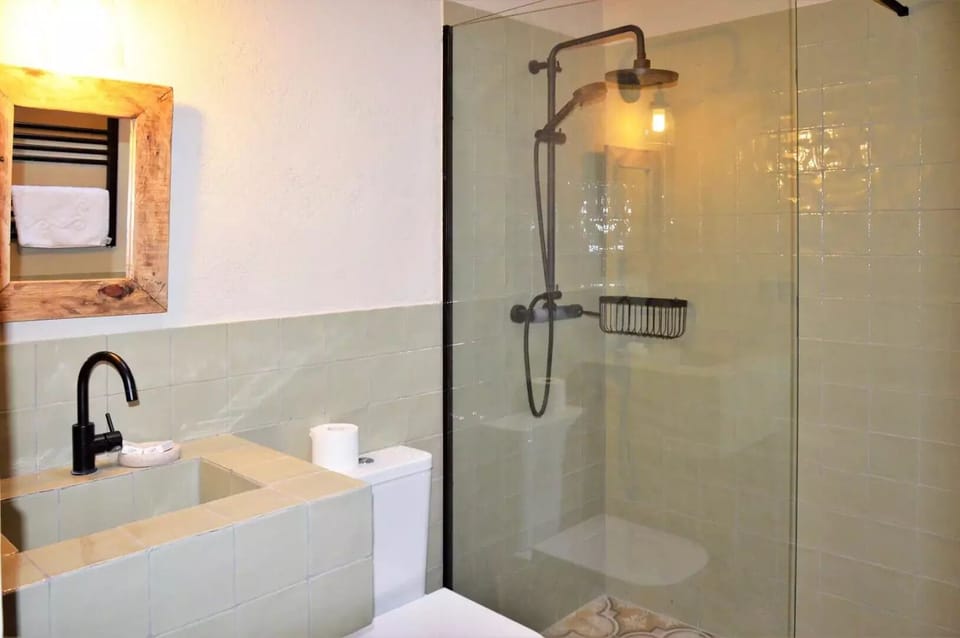 House | Bathroom