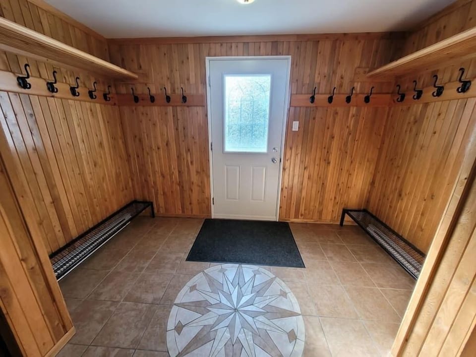 Entrance (2)
