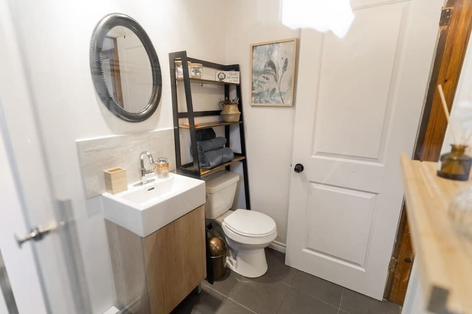 Bathroom (2)