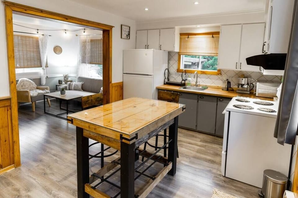 Kitchen (1)