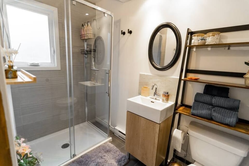Bathroom (1)