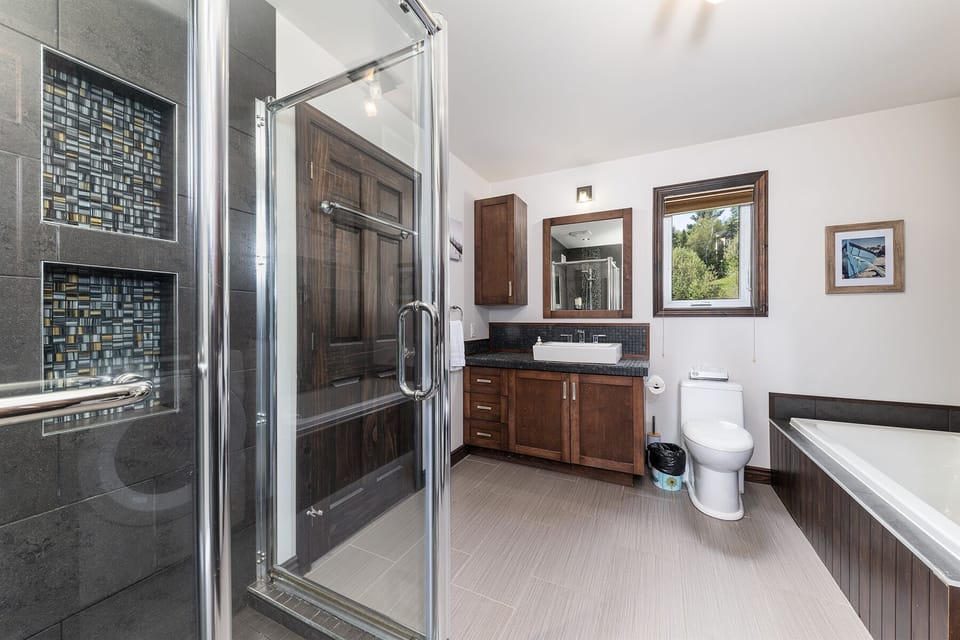 Bathroom, ground floor