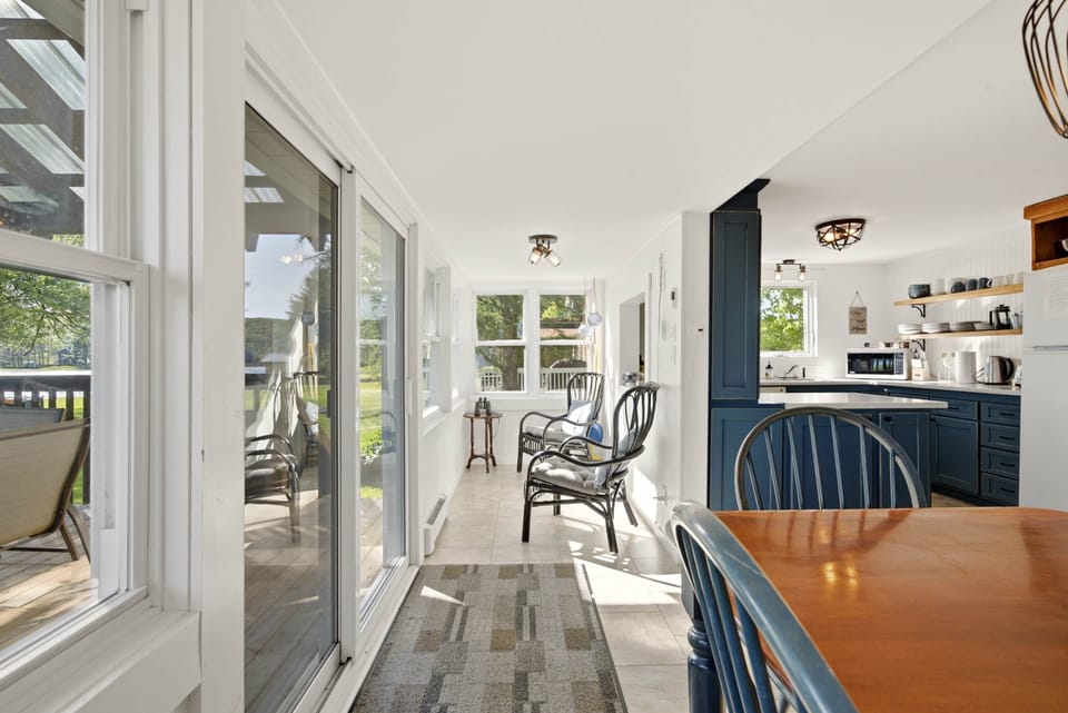 Dining room and relaxation area