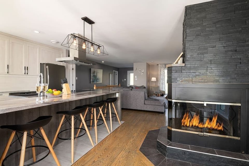 Kitchen, island, wood fireplace