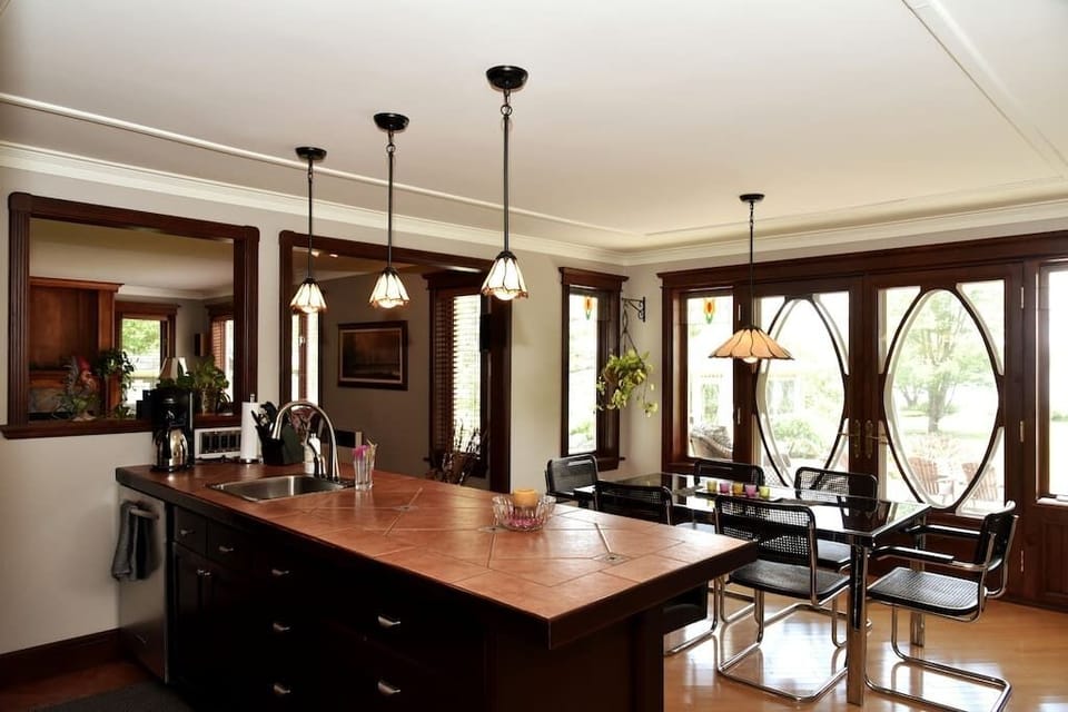 Kitchen and dining area