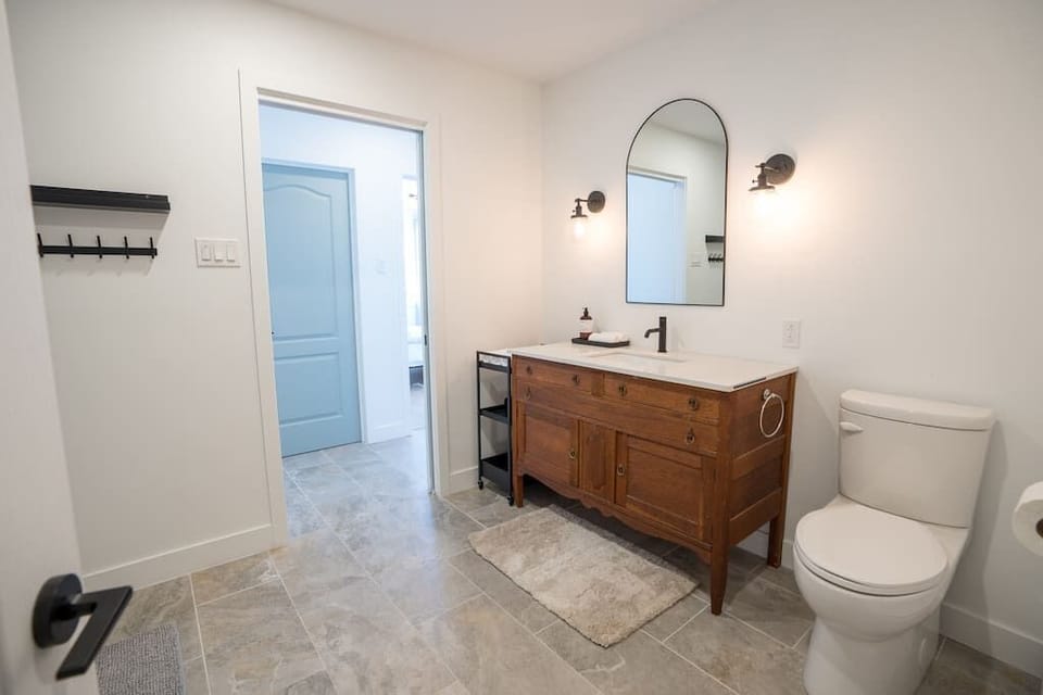Bathroom (1)