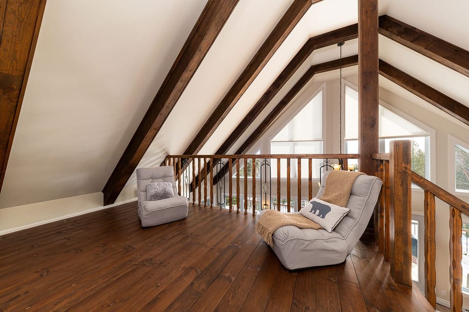 Reading area on the mezzanine floor
