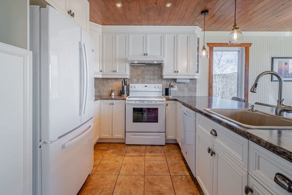 Kitchen (2)