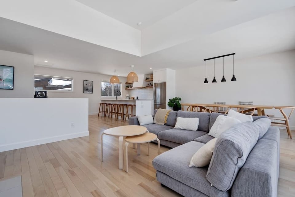 Living and dining room (4)