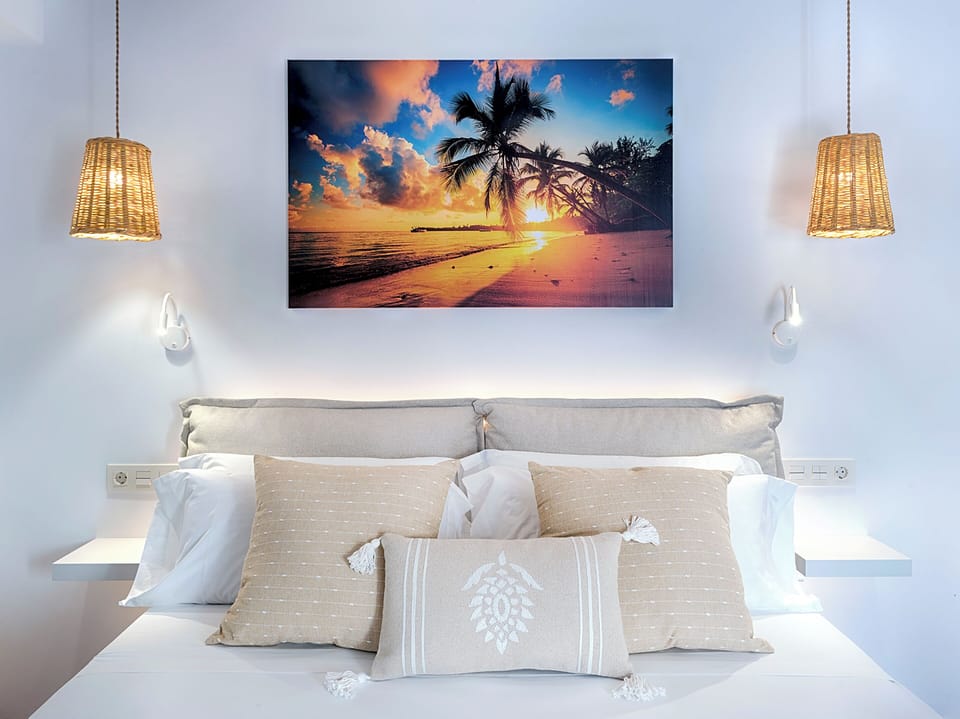 Double Room | Premium bedding, in-room safe, blackout drapes, soundproofing