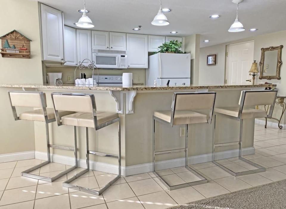 Kitchen-Bar