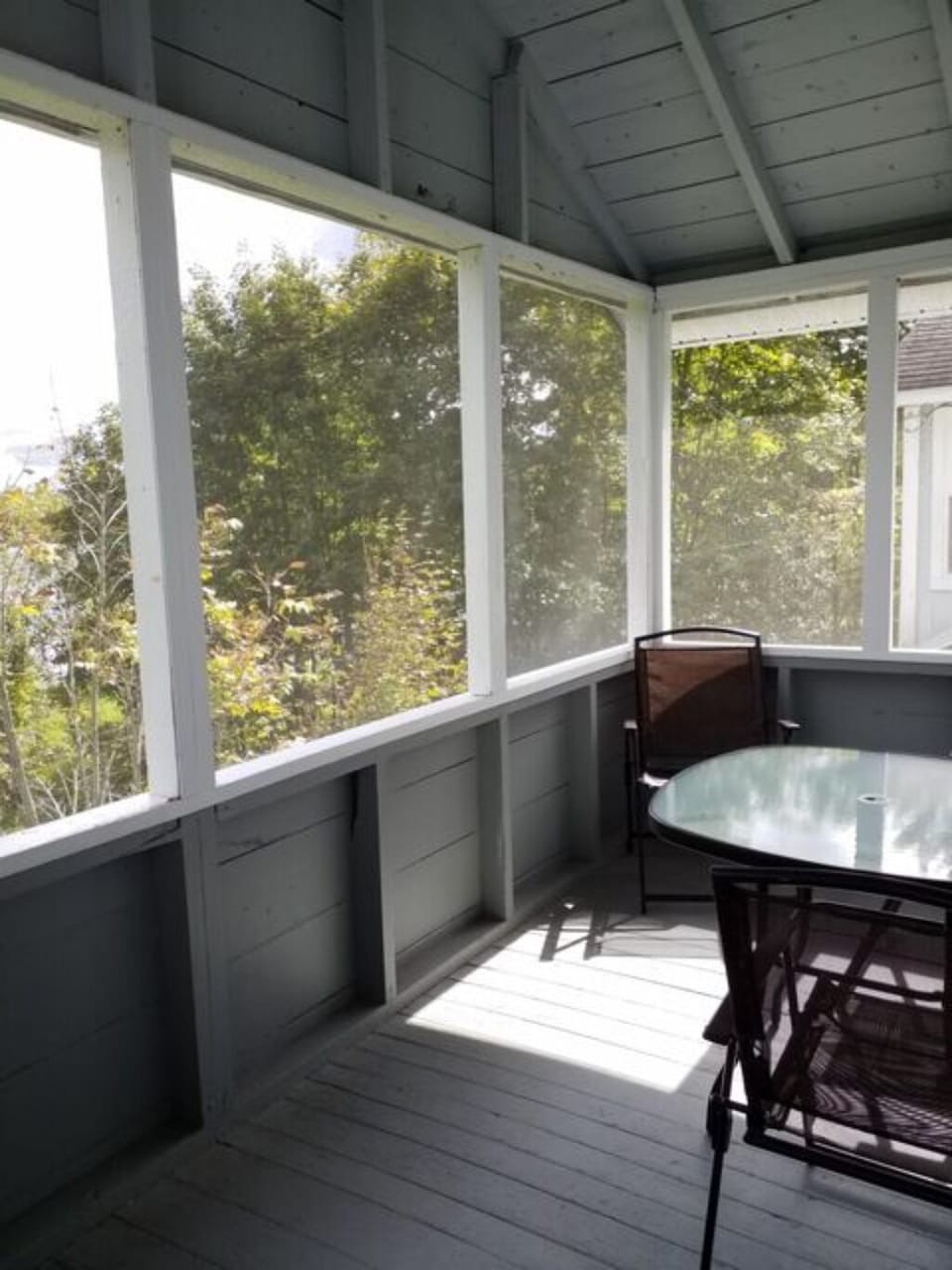 Screen porch