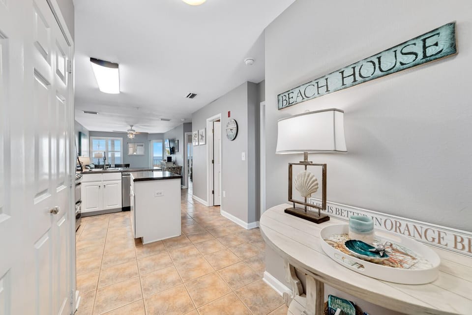 Condo, Multiple Beds, Balcony, Ocean View | Interior