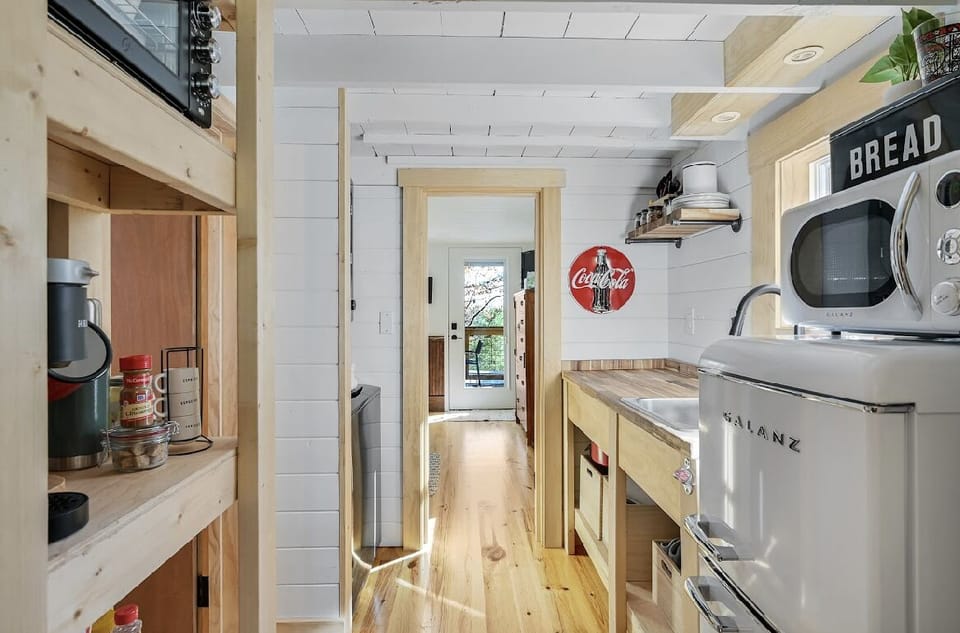 Toaster Oven, Electric Skillet, Crock Pot, Keurig