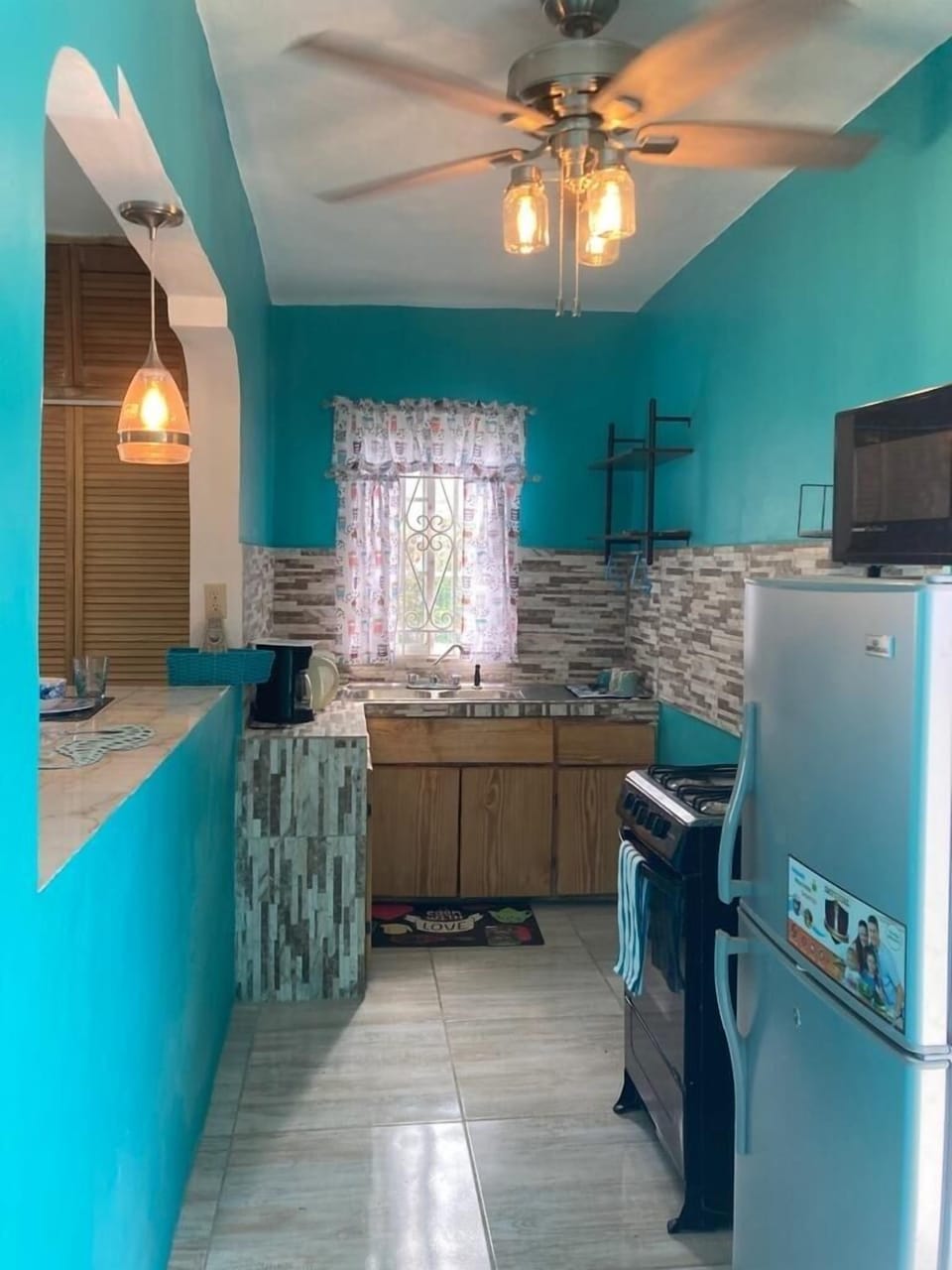Villa, 3 Bedrooms | Private kitchen | Coffee/tea maker, oven, toaster