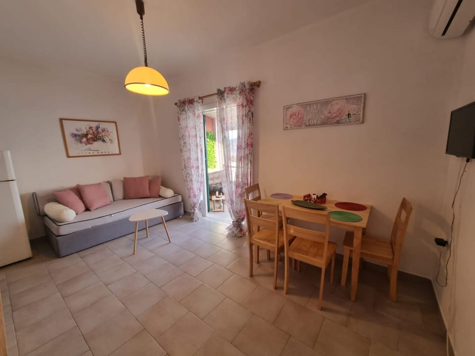 Apartment | Living area