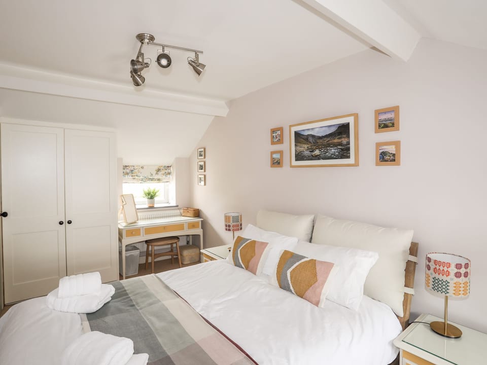 Osborne House Cottage in Menai Bridge