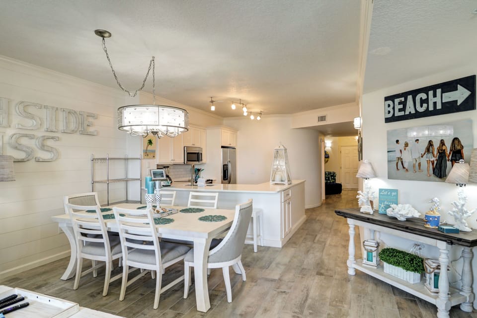 Condo, Multiple Beds, Ocean View | Dining