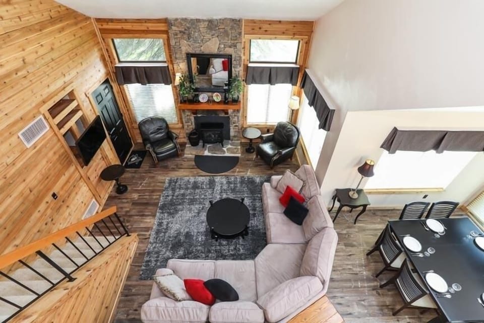 Condo, 2 Bedrooms | Living area