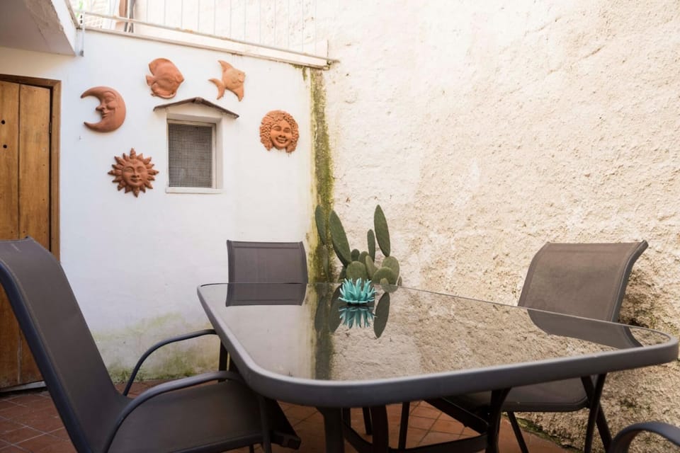 House | 1 bedroom