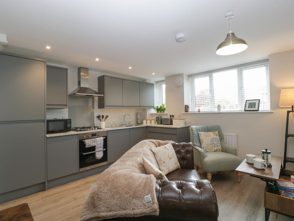 Fridge, dishwasher, electric kettle, toaster