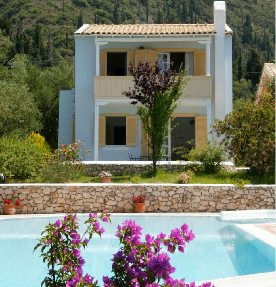 Apartment Pefko - Agios Nikitas Villas Apartment in Peloponnese, Western Greece and the Ionian