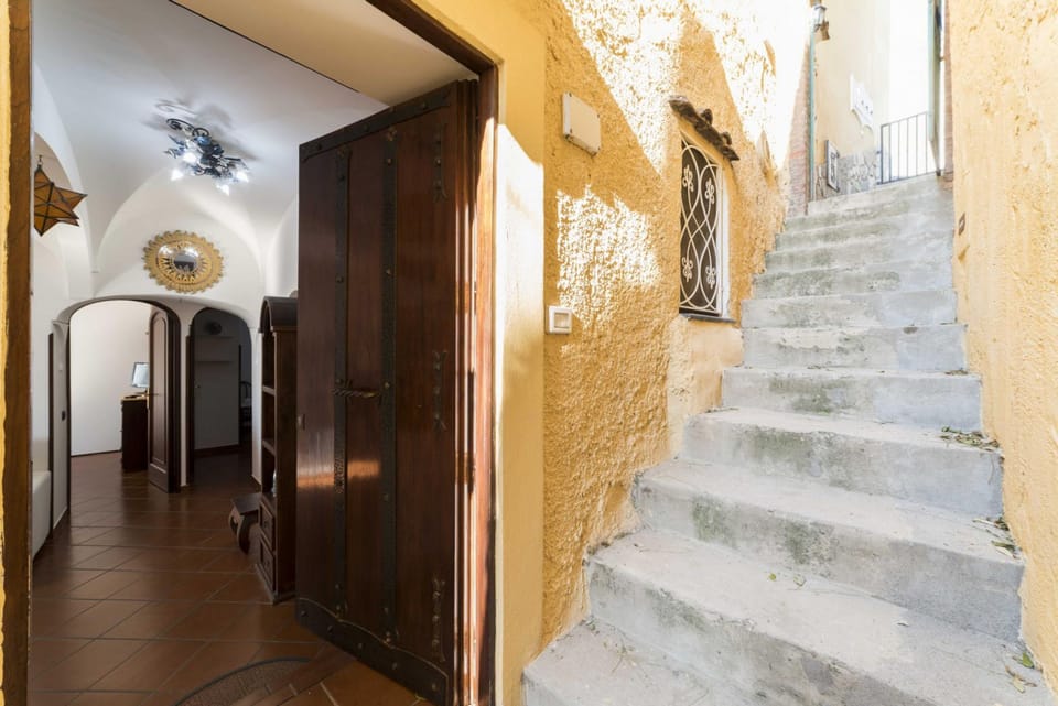 House, Smoking | 2 bedrooms, soundproofing