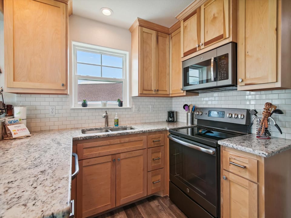 House (3 Bedrooms) | Property amenity