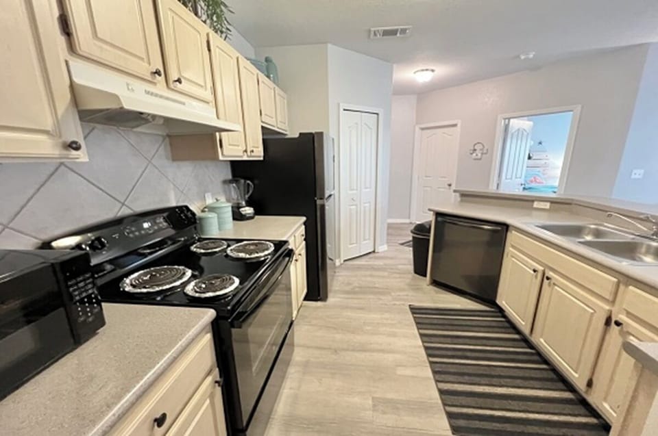 Microwave, Range, Refrigerator, Coffee Maker, Pots, Pans and so much more....