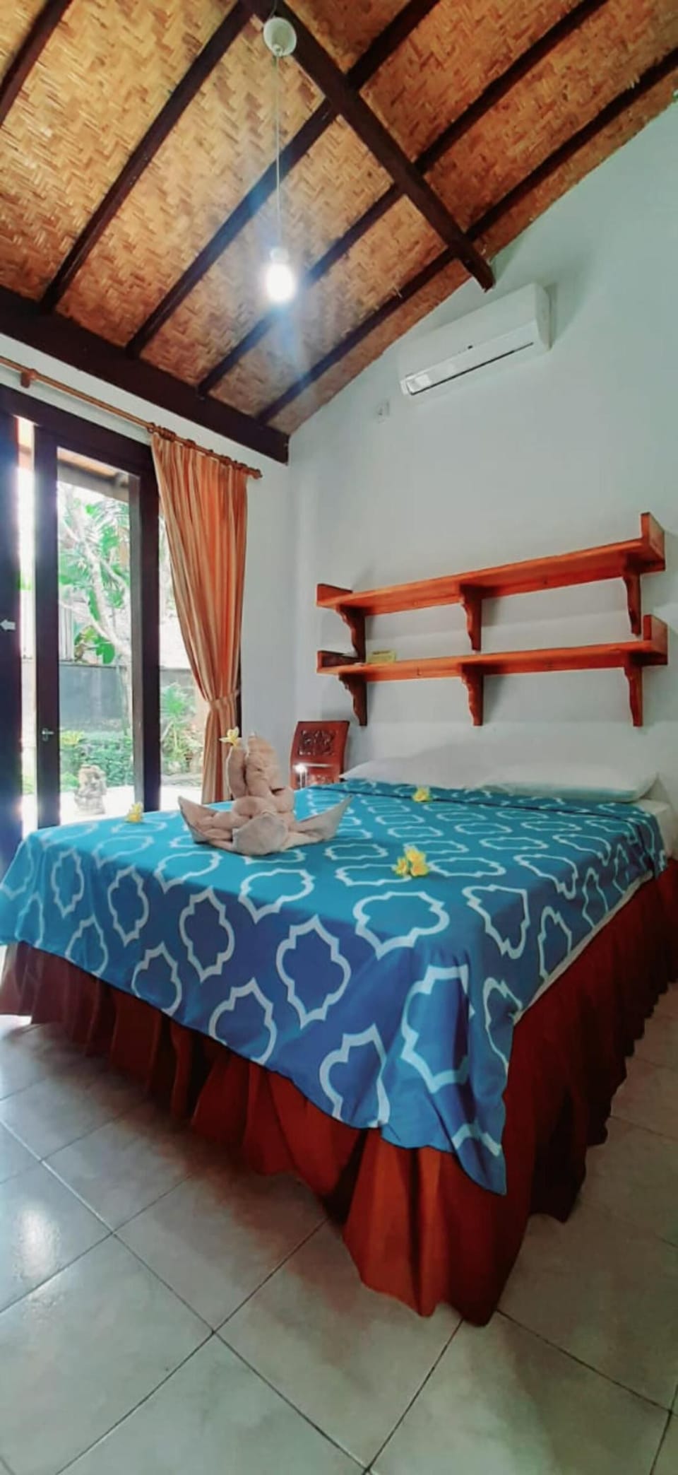 Comfort Double Room | Soundproofing, free WiFi, bed sheets