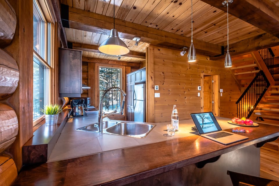 Chalet, 4 Bedrooms | Private kitchen | Full-size fridge, microwave, stovetop, dishwasher