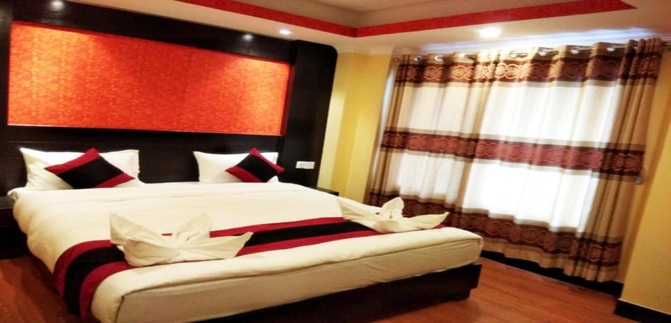 Deluxe Single Room | Free WiFi, bed sheets